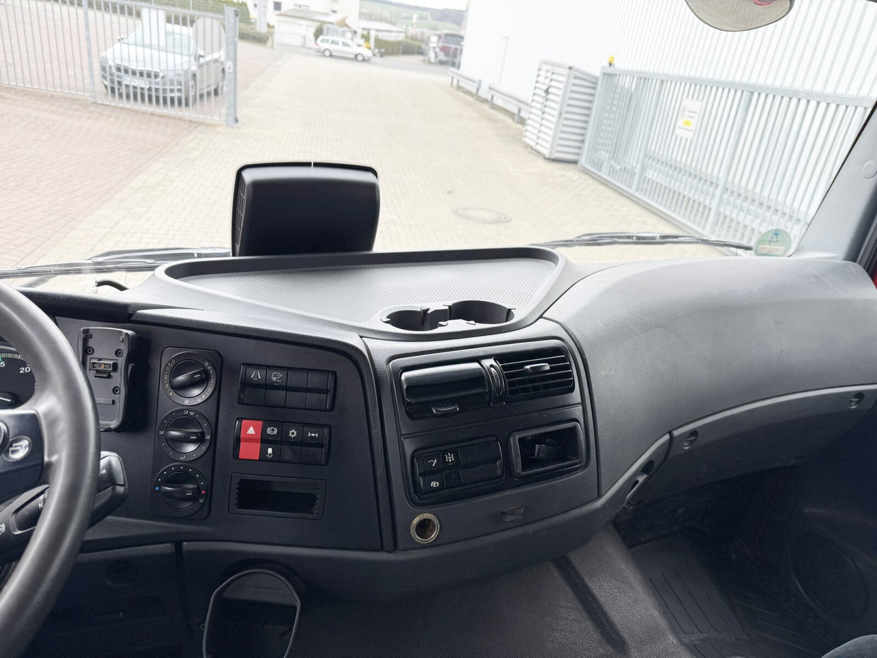 Mercedes-Benz Atego 1530 K 4x2 Atego 1530 K 4x2, 2x AHK - Autocarro ribaltabile: foto 5 Mercedes-Benz Atego 1530 K 4x2 Atego 1530 K 4x2, 2x AHK - Autocarro ribaltabile: foto 5