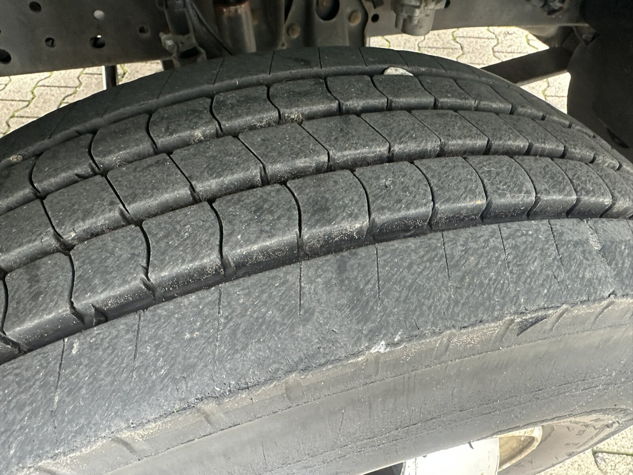 Mercedes-Benz Atego 815 K 4x2 Atego 815 K 4x2, 2x AHK - Autocarro ribaltabile: foto 4 Mercedes-Benz Atego 815 K 4x2 Atego 815 K 4x2, 2x AHK - Autocarro ribaltabile: foto 4