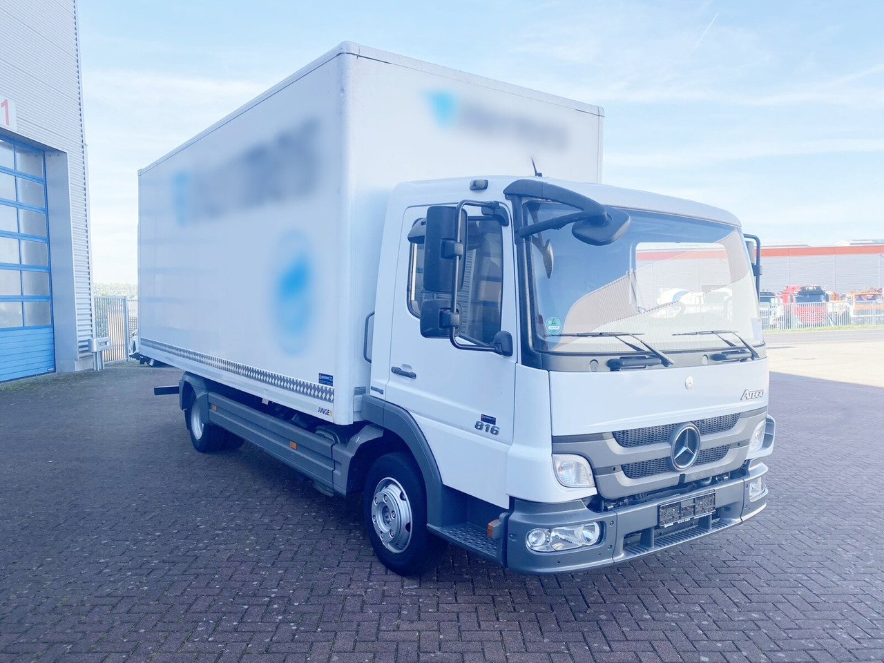 Leasing di Mercedes-Benz Atego 816 4x2 Atego 816 4x2 mit Sörensen LBW Mercedes-Benz Atego 816 4x2 Atego 816 4x2 mit Sörensen LBW: foto 9 Leasing di Mercedes-Benz Atego 816 4x2 Atego 816 4x2 mit Sörensen LBW Mercedes-Benz Atego 816 4x2 Atego 816 4x2 mit Sörensen LBW: foto 9