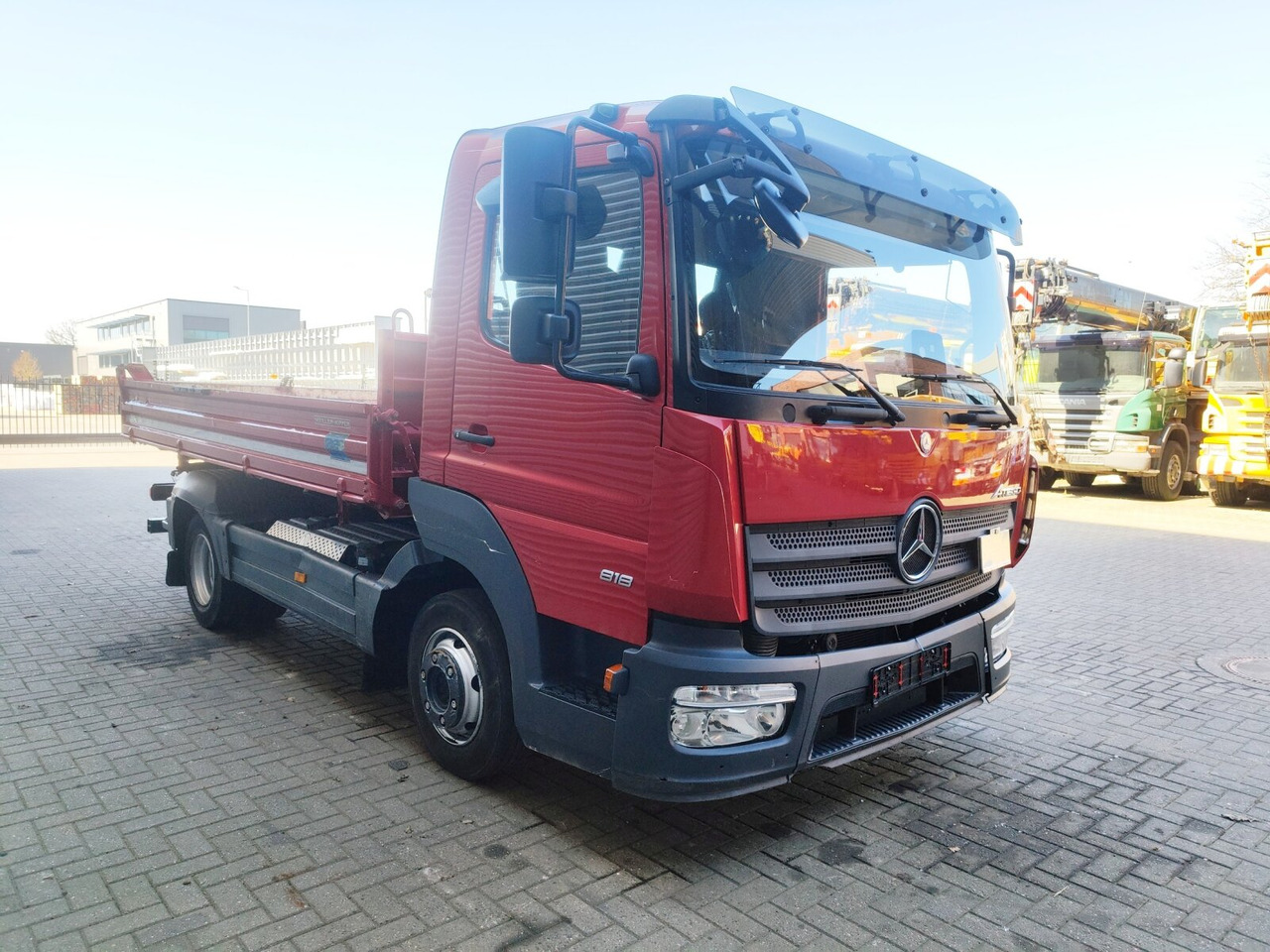 Mercedes-Benz Atego 818 K 4x2 Atego 818 K 4x2, Meiller-Kipper, 2 x AHK - Autocarro ribaltabile: foto 2 Mercedes-Benz Atego 818 K 4x2 Atego 818 K 4x2, Meiller-Kipper, 2 x AHK - Autocarro ribaltabile: foto 2