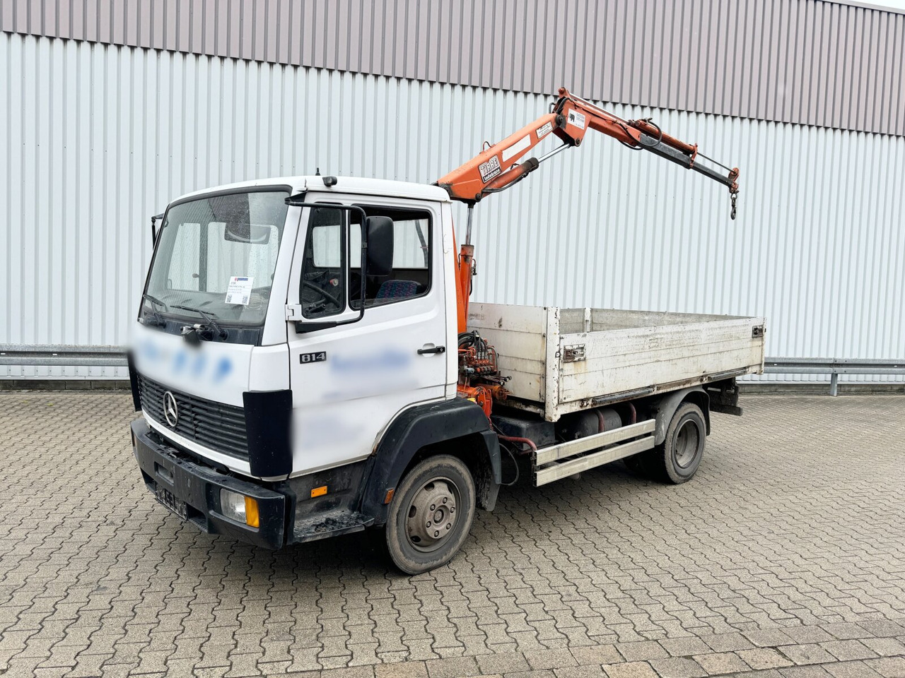 Mercedes-Benz LK 814 4x2 LK 814 4x2, 6-Zylinder, Kran Tirre Euro 35 - Camion con gru, Autocarro con pianale/ Cassone fisso: foto 1 Mercedes-Benz LK 814 4x2 LK 814 4x2, 6-Zylinder, Kran Tirre Euro 35 - Camion con gru, Autocarro con pianale/ Cassone fisso: foto 1