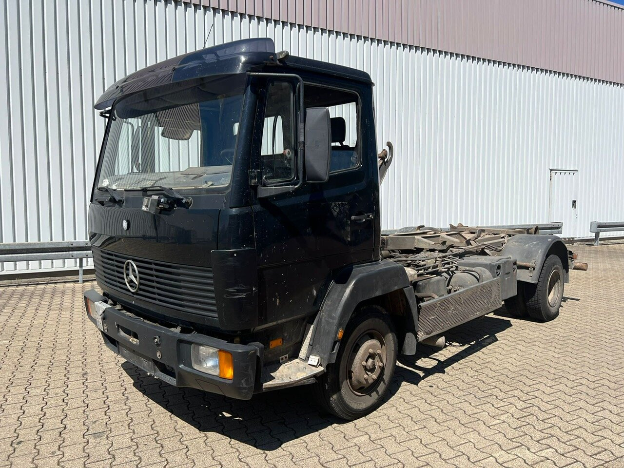 Leasing di Mercedes-Benz LK 817 4x2 LK 817 4x2/37, City-Abroller, 6-Zylinder Motor Mercedes-Benz LK 817 4x2 LK 817 4x2/37, City-Abroller, 6-Zylinder Motor: foto 6