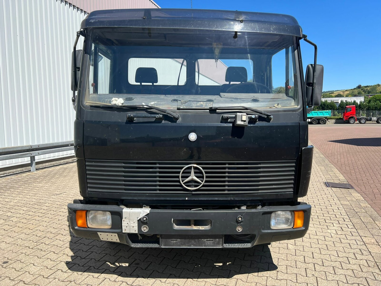 Leasing di Mercedes-Benz LK 817 4x2 LK 817 4x2/37, City-Abroller, 6-Zylinder Motor Mercedes-Benz LK 817 4x2 LK 817 4x2/37, City-Abroller, 6-Zylinder Motor: foto 7