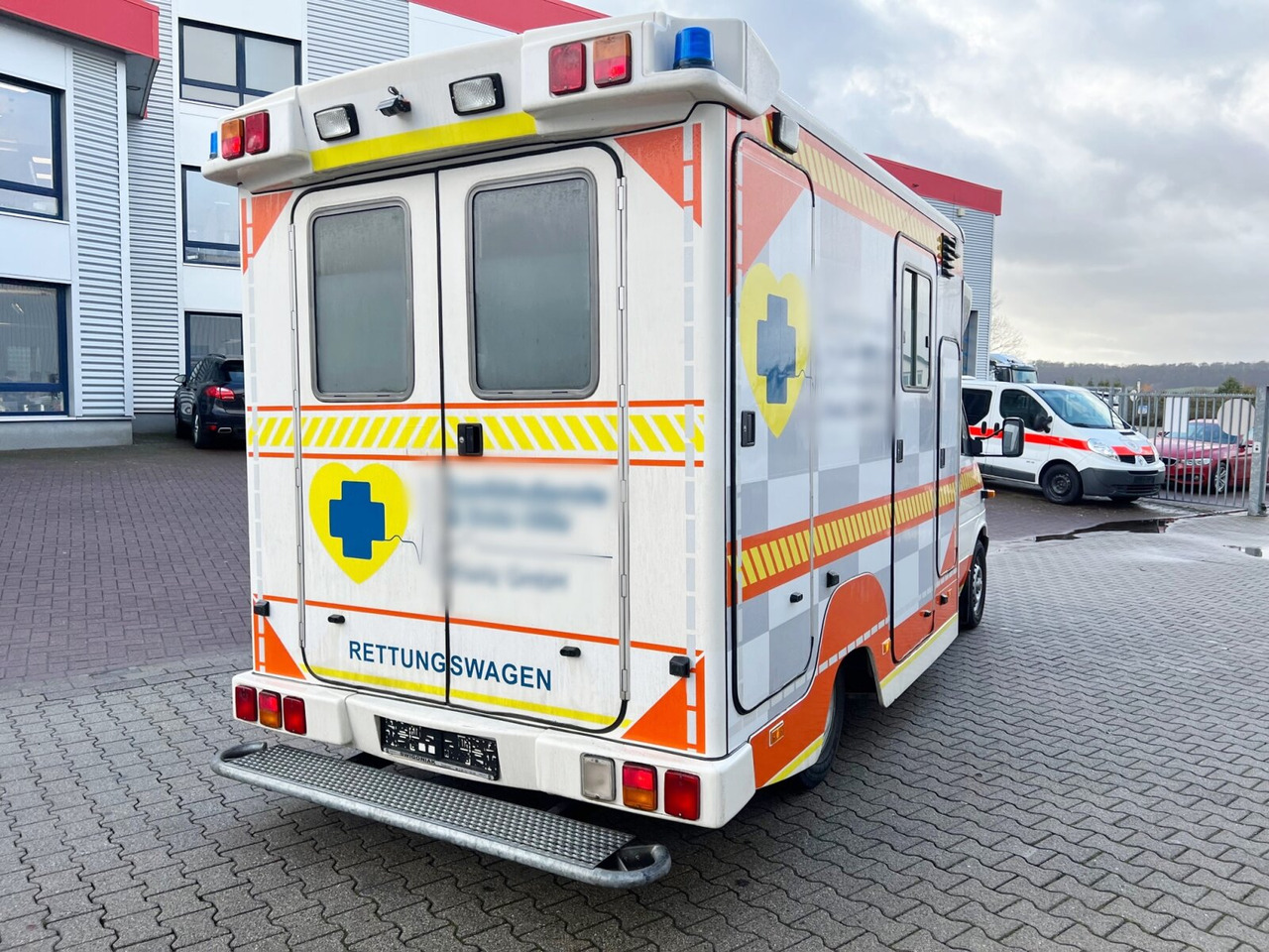 Ambulanza Mercedes-Benz Sprinter 313 CDI 4x2 Sprinter 313 CDI 4x2, Rettungswagen: foto 13