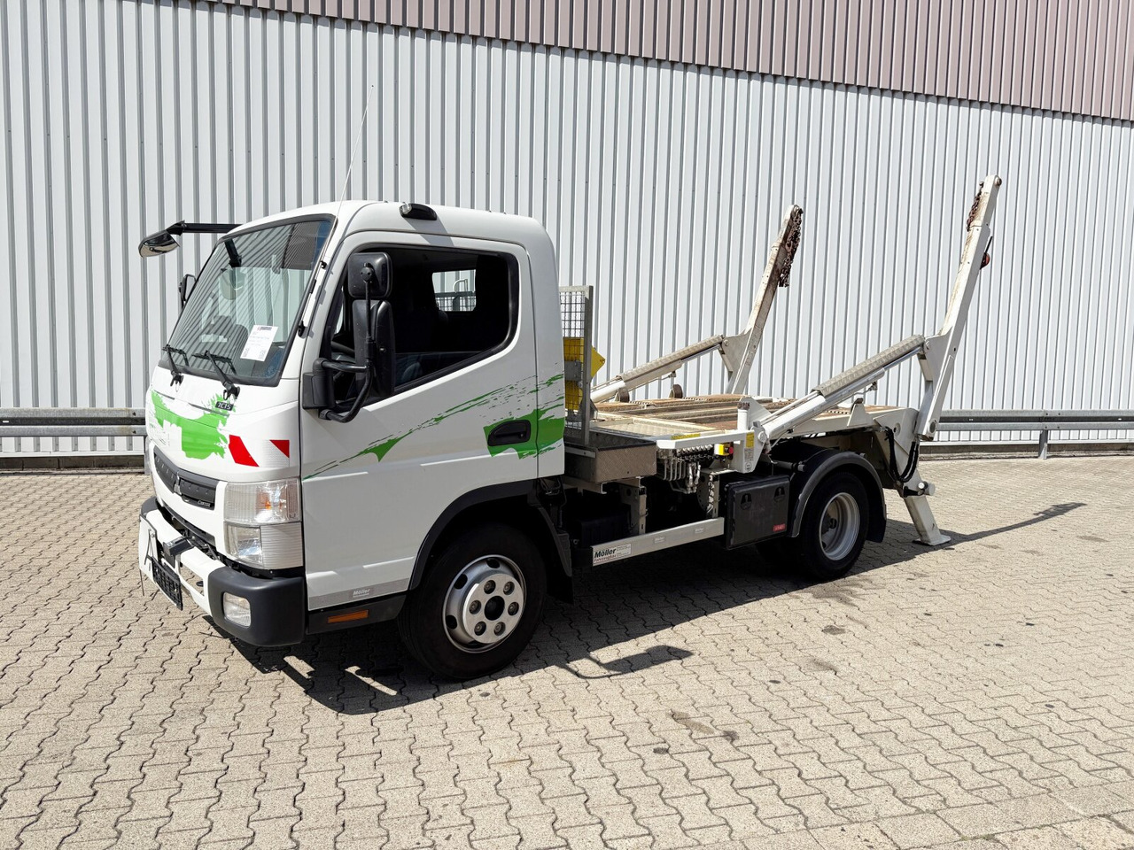 Mitsubishi Canter Fuso 7C15 4x2 Canter Fuso 7C15 4x2, Tele-Absetzer, Vereiterbar bis 10m³ - Autocarro multibenna: foto 1 Mitsubishi Canter Fuso 7C15 4x2 Canter Fuso 7C15 4x2, Tele-Absetzer, Vereiterbar bis 10m³ - Autocarro multibenna: foto 1