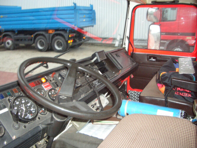 Renault G F231 4x2 - Autopompa: foto 4 Renault G F231 4x2 - Autopompa: foto 4