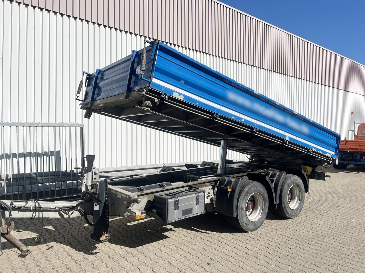 TTD 19 Schwebheim TTD 19 Schwebheim, Rampenschacht, Verzinkt - Rimorchio: foto 1 TTD 19 Schwebheim TTD 19 Schwebheim, Rampenschacht, Verzinkt - Rimorchio: foto 1