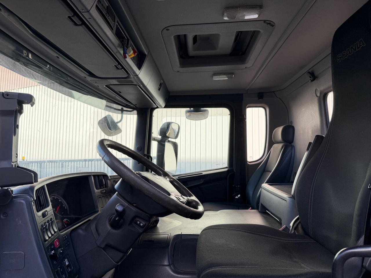 Scania P 320/400 6x2-4 P 320/400 6x2-4, Lenk-/Liftachse, Tele-Absetzanlage, Funk - Autocarro multibenna: foto 3 Scania P 320/400 6x2-4 P 320/400 6x2-4, Lenk-/Liftachse, Tele-Absetzanlage, Funk - Autocarro multibenna: foto 3