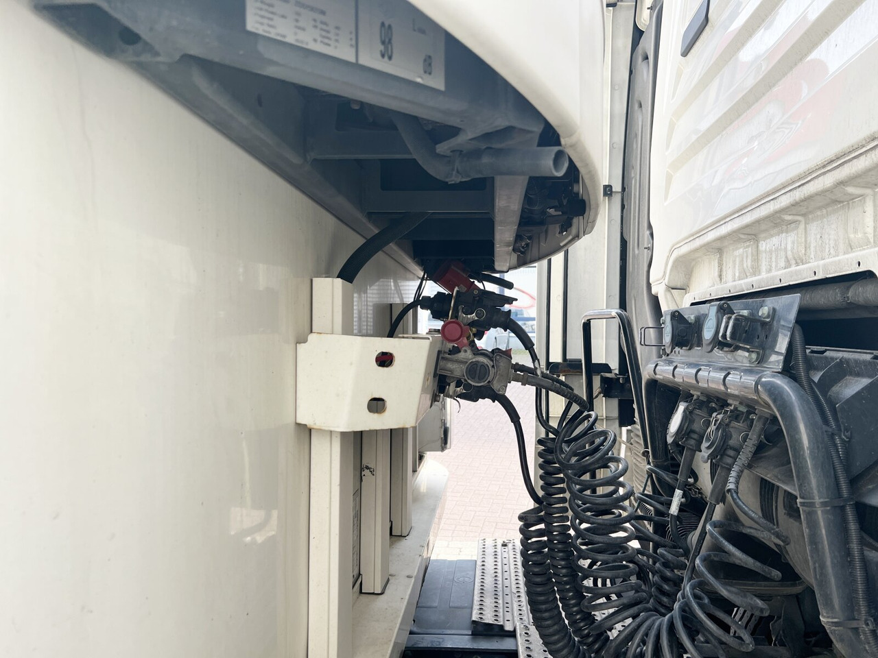 Schmitz Cargobull SKO 24/L-13.4 FP 45 Cool SKO 24/L-13.4 FP 45 Cool, Mega, Carrier, Liftachse, Doppelstock ca. 92m³ - Semirimorchio frigorifero: foto 4 Schmitz Cargobull SKO 24/L-13.4 FP 45 Cool SKO 24/L-13.4 FP 45 Cool, Mega, Carrier, Liftachse, Doppelstock ca. 92m³ - Semirimorchio frigorifero: foto 4