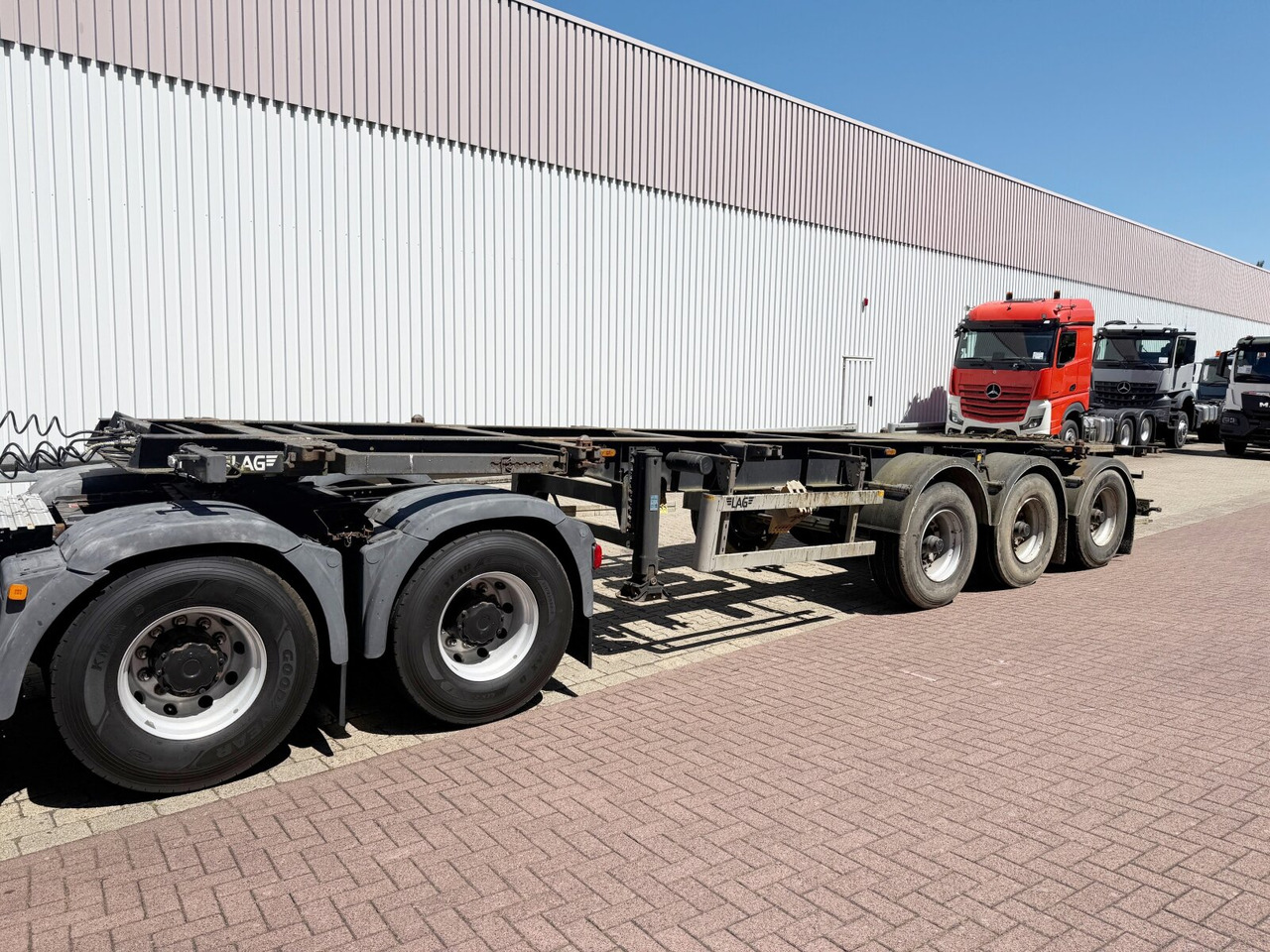 Lag 0-3-39 CD Containerchassis 0-3-39 CD Containerchassis, 20ft und 30ft, ADR - Semirimorchio: foto 1 Lag 0-3-39 CD Containerchassis 0-3-39 CD Containerchassis, 20ft und 30ft, ADR - Semirimorchio: foto 1