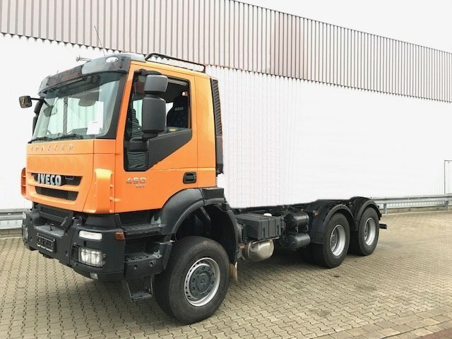 Trakker AD260T45W 6x6 Trakker AD260T45W 6x6 - Autocarro telaio: foto 1 Trakker AD260T45W 6x6 Trakker AD260T45W 6x6 - Autocarro telaio: foto 1