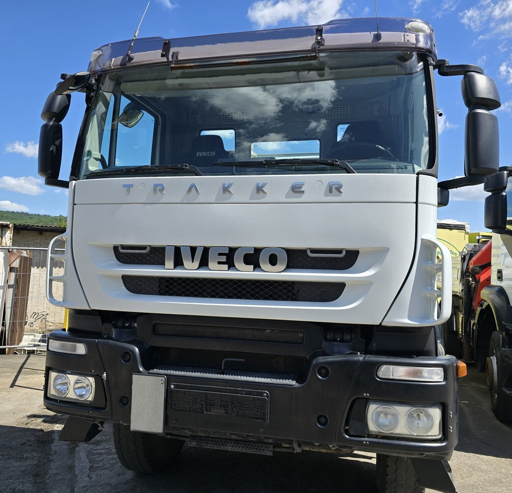 Trakker AD260T45W 6x6 Trakker AD260T45W 6x6 - Autocarro telaio: foto 4 Trakker AD260T45W 6x6 Trakker AD260T45W 6x6 - Autocarro telaio: foto 4