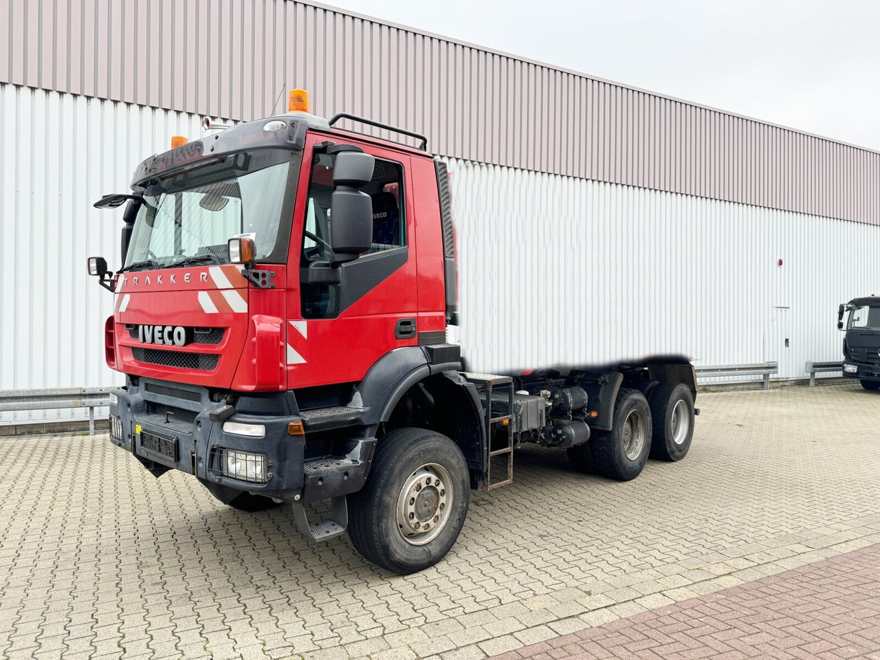 Trakker AD260T45W 6x6 Trakker AD260T45W 6x6 - Autocarro telaio: foto 1 Trakker AD260T45W 6x6 Trakker AD260T45W 6x6 - Autocarro telaio: foto 1