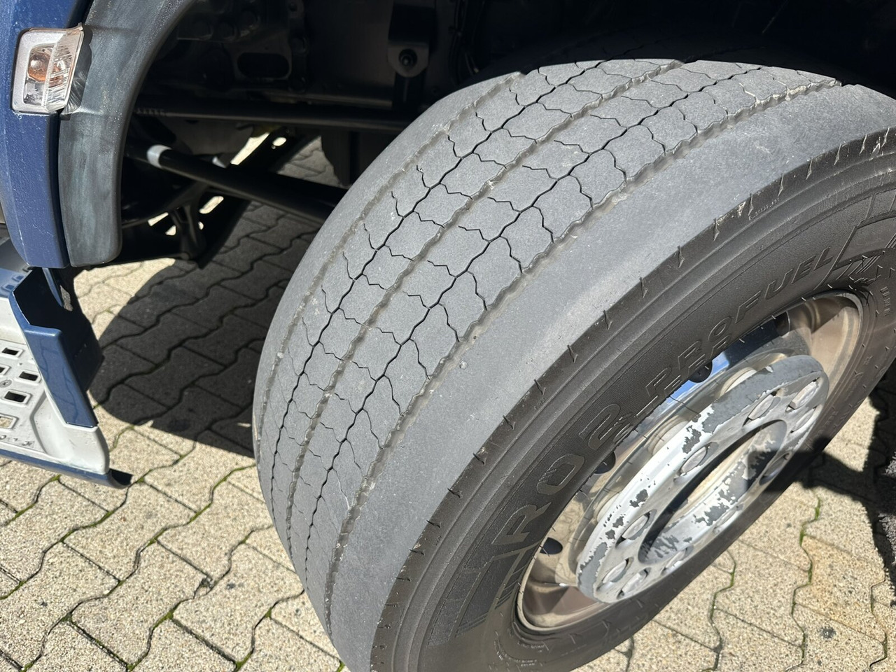 DAF XF 530 FT 6x2 XF 530 FT 6x2, Intarder, Navi, Spacecab, Vorlauflenk/lift, zGG 68t - Trattore stradale: foto 2 DAF XF 530 FT 6x2 XF 530 FT 6x2, Intarder, Navi, Spacecab, Vorlauflenk/lift, zGG 68t - Trattore stradale: foto 2