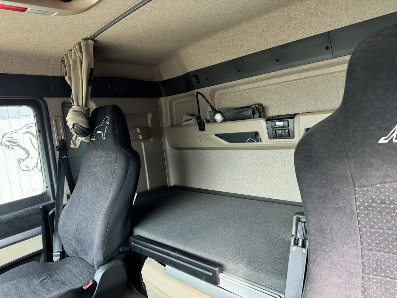 MAN TGX 18.500 4X4H BLS TGX 18.500 4X4H BLS, PriTarder, HydroDrive, Kipphydraulik - Trattore stradale: foto 3 MAN TGX 18.500 4X4H BLS TGX 18.500 4X4H BLS, PriTarder, HydroDrive, Kipphydraulik - Trattore stradale: foto 3