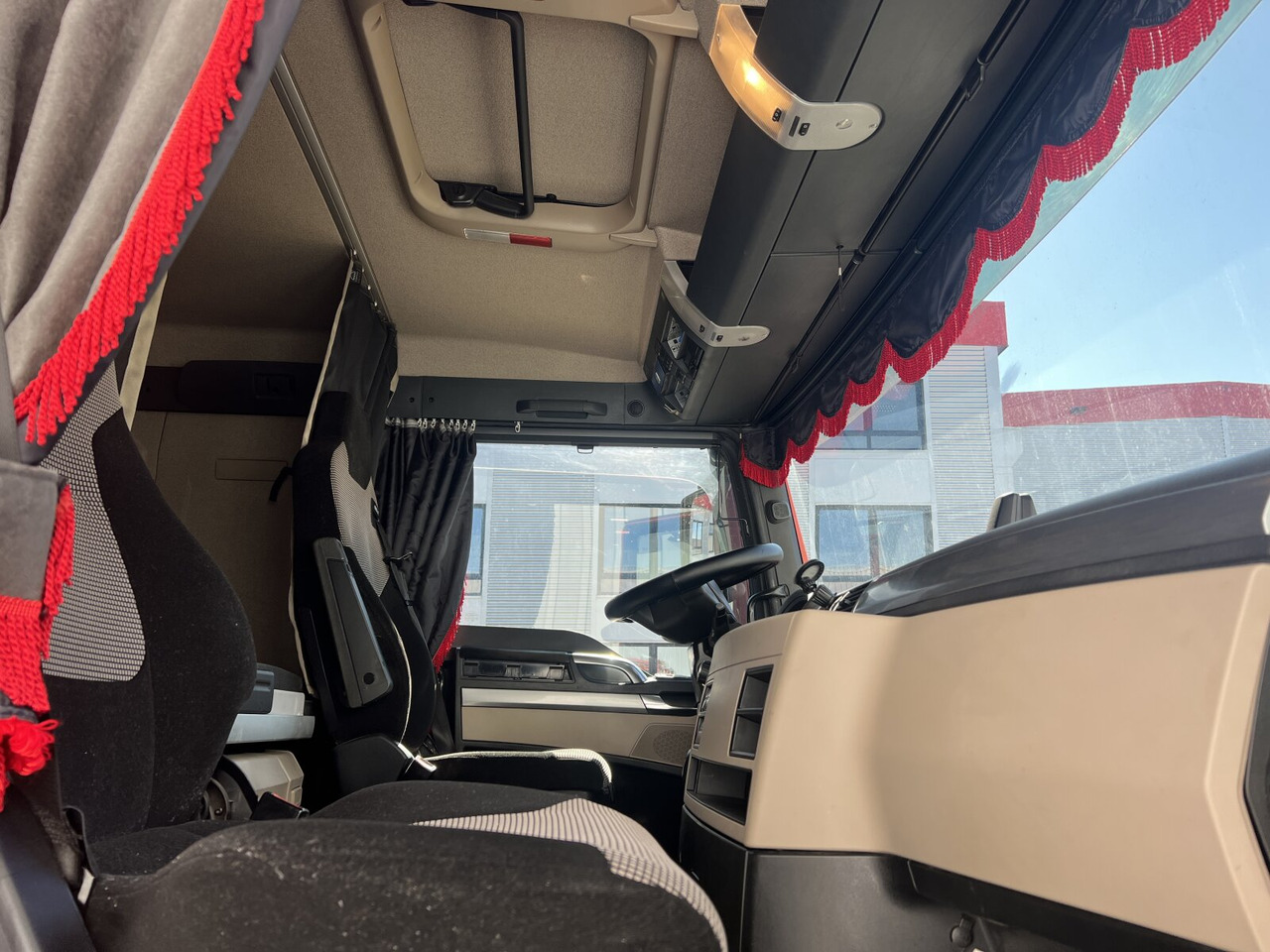 MAN TGX 18.500 4X4H BLS TGX 18.500 4X4H BLS, PriTarder, HydroDrive, Kipphydraulik - Trattore stradale: foto 3 MAN TGX 18.500 4X4H BLS TGX 18.500 4X4H BLS, PriTarder, HydroDrive, Kipphydraulik - Trattore stradale: foto 3