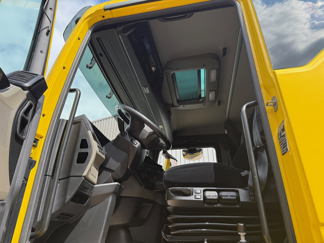 MAN TGX 18.510 4X4H BL SA TGX 18.510 4X4H BL SA, PriTarder, HydroDrive, Navi, LED, Kipphydraulik - Trattore stradale: foto 2 MAN TGX 18.510 4X4H BL SA TGX 18.510 4X4H BL SA, PriTarder, HydroDrive, Navi, LED, Kipphydraulik - Trattore stradale: foto 2