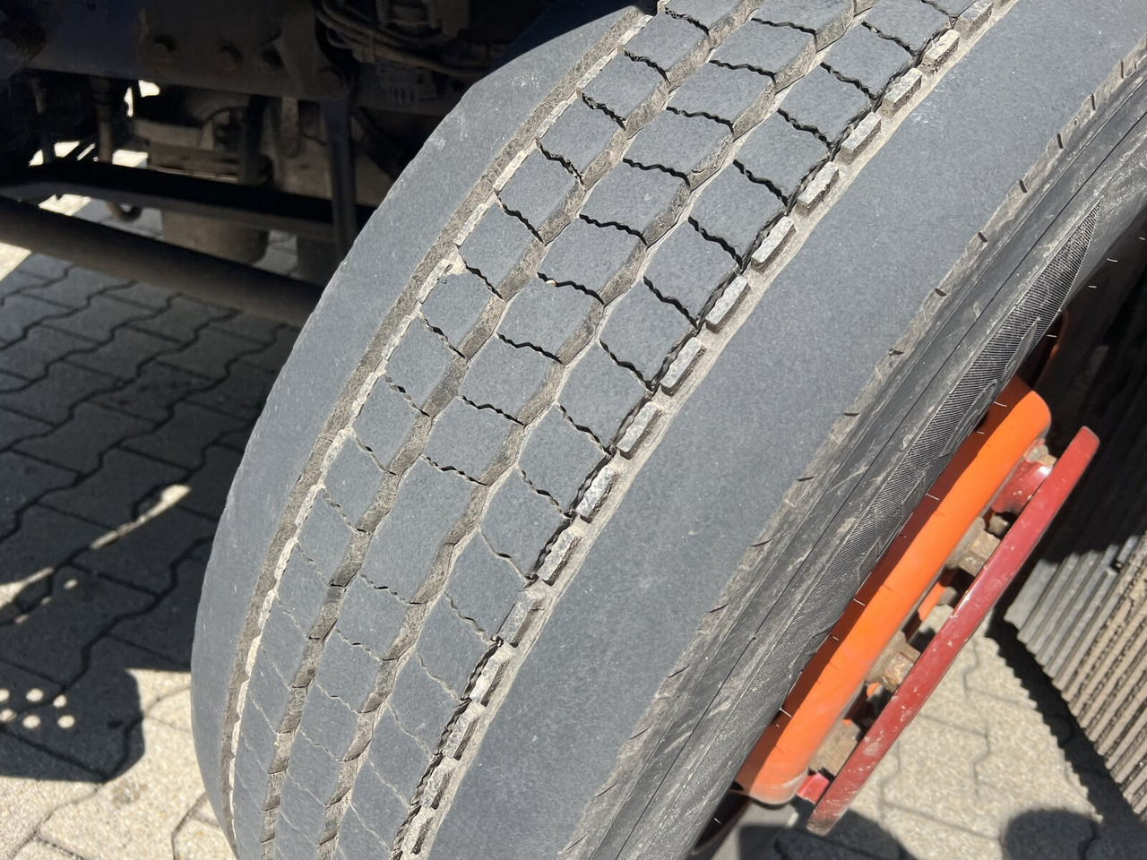 MAN TGX 26.500 6X2/4 BLS TGX 26.500 6X2/4 BLS, Intarder, Vorlauflenk-/lift, XXL-Fahrerhaus, 70t - Trattore stradale: foto 4 MAN TGX 26.500 6X2/4 BLS TGX 26.500 6X2/4 BLS, Intarder, Vorlauflenk-/lift, XXL-Fahrerhaus, 70t - Trattore stradale: foto 4