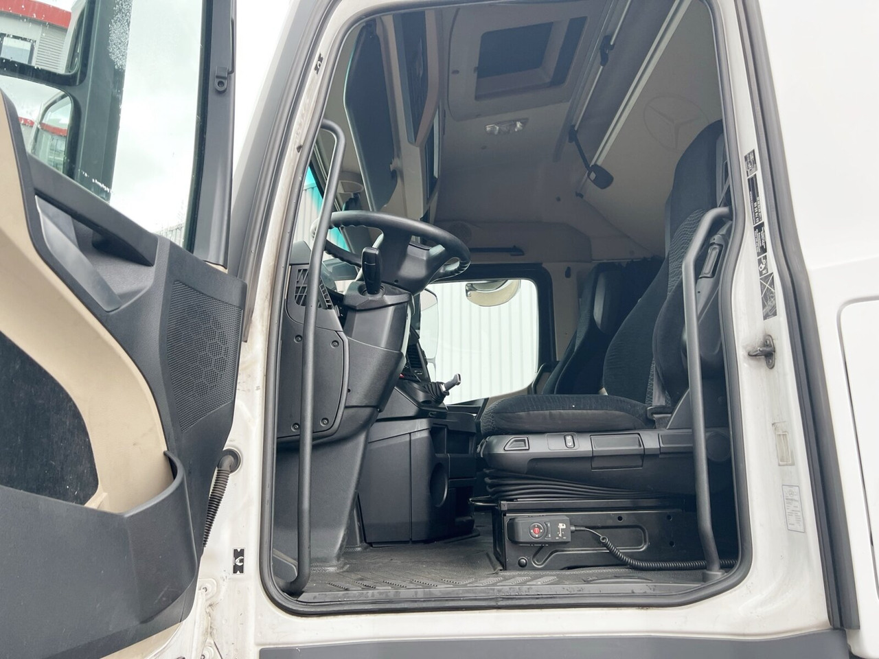 Mercedes-Benz Actros 1842/45 LS 4x2 Actros 1842/45 LS 4x2, 3x VORHANDEN - Trattore stradale: foto 2 Mercedes-Benz Actros 1842/45 LS 4x2 Actros 1842/45 LS 4x2, 3x VORHANDEN - Trattore stradale: foto 2