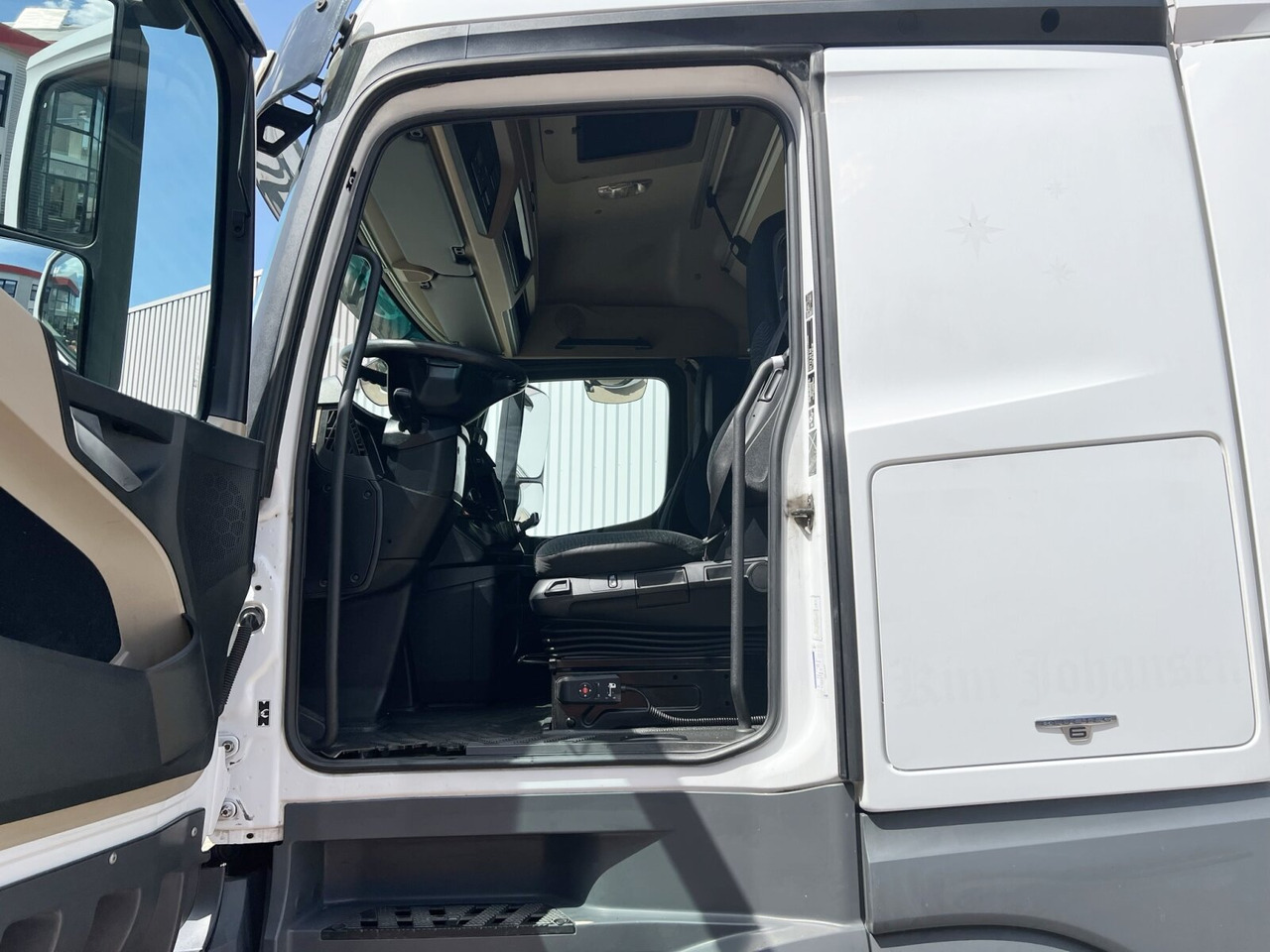 Mercedes-Benz Actros 1842 LS 4x2 Actros 1842 LS 4x2, 7x VORHANDEN - Trattore stradale: foto 5 Mercedes-Benz Actros 1842 LS 4x2 Actros 1842 LS 4x2, 7x VORHANDEN - Trattore stradale: foto 5