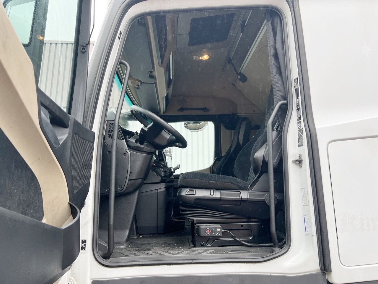 Mercedes-Benz Actros 1842 LS 4x2 Actros 1842 LS 4x2, 7x VORHANDEN - Trattore stradale: foto 3 Mercedes-Benz Actros 1842 LS 4x2 Actros 1842 LS 4x2, 7x VORHANDEN - Trattore stradale: foto 3