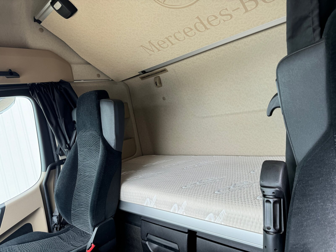 Mercedes-Benz Actros 1848 LS 4x2 Actros 1848 LS 4x2, Vollumer ,Retarder - Trattore stradale: foto 4 Mercedes-Benz Actros 1848 LS 4x2 Actros 1848 LS 4x2, Vollumer ,Retarder - Trattore stradale: foto 4