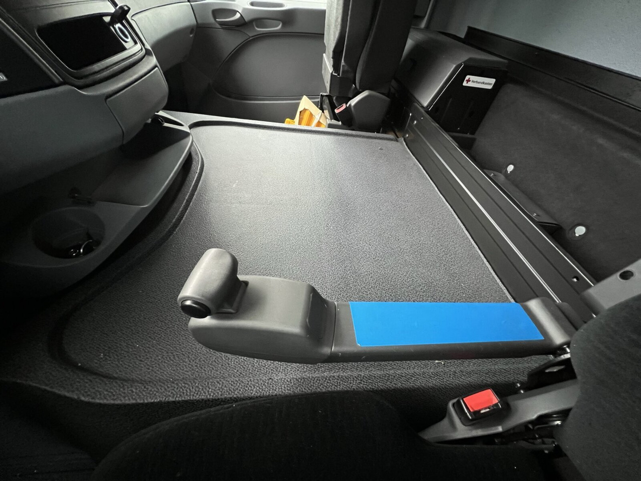 Mercedes-Benz Actros 2141 K 4x2 Actros 2141 K 4x2 - Trattore stradale: foto 3 Mercedes-Benz Actros 2141 K 4x2 Actros 2141 K 4x2 - Trattore stradale: foto 3