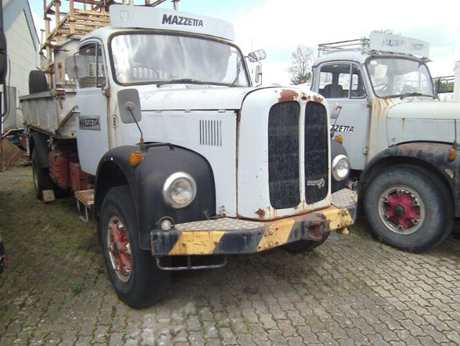 V5 4x2 Saurer V5 4x2 - Autocarro ribaltabile: foto 1 V5 4x2 Saurer V5 4x2 - Autocarro ribaltabile: foto 1
