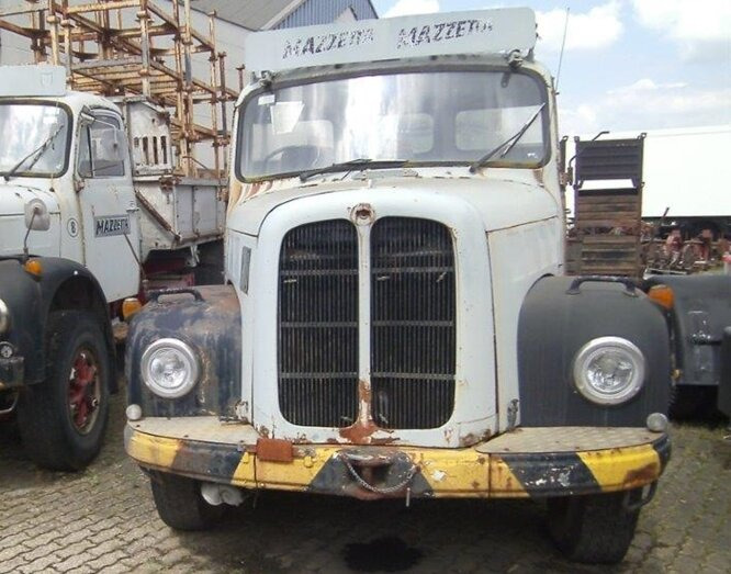 V5 4x2 Saurer V5 4x2 - Autocarro telaio: foto 1 V5 4x2 Saurer V5 4x2 - Autocarro telaio: foto 1