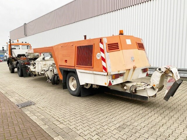 Snow Sweeper P17B Snow Sweeper P17B, V8-Motor, Kehrblasgerät, 4x Vorhanden! - Veicolo speciale/ Comunale, Camion: foto 2 Snow Sweeper P17B Snow Sweeper P17B, V8-Motor, Kehrblasgerät, 4x Vorhanden! - Veicolo speciale/ Comunale, Camion: foto 2