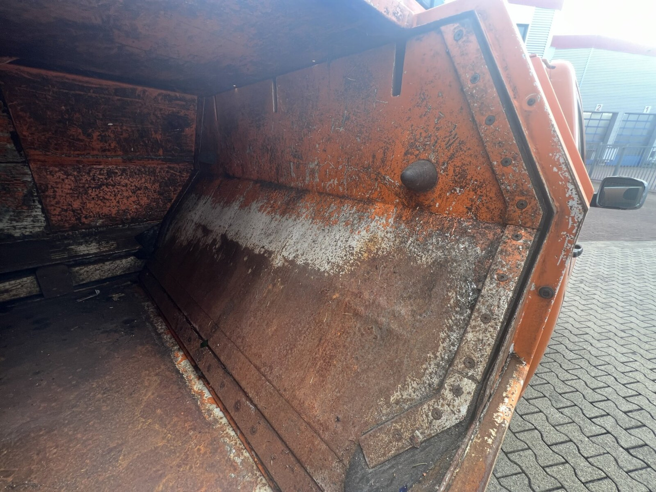 Volkswagen T5 1.9 TDI 4x2 Müllwagen T5 1.9 TDI 4x2, Hagemann Müllpreßaufbau ca. 3,4m³, Rechtslenker - Camion immondizia: foto 5 Volkswagen T5 1.9 TDI 4x2 Müllwagen T5 1.9 TDI 4x2, Hagemann Müllpreßaufbau ca. 3,4m³, Rechtslenker - Camion immondizia: foto 5