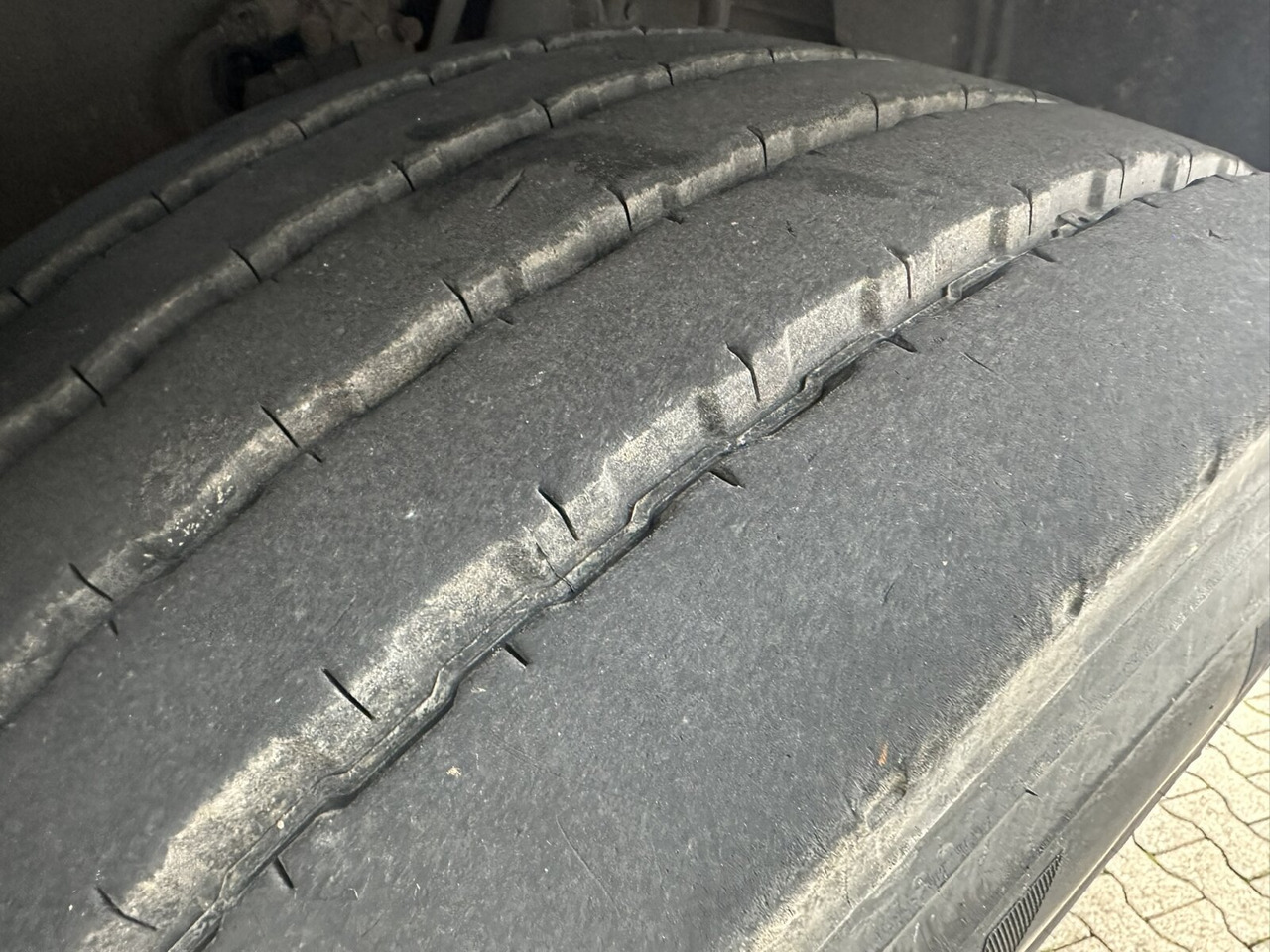 Volvo FM 400 6x4 R FM 400/6x4 R, VDL S-21-6200 4.50 bis 7.00m Container - Autocarro scarrabile: foto 5 Volvo FM 400 6x4 R FM 400/6x4 R, VDL S-21-6200 4.50 bis 7.00m Container - Autocarro scarrabile: foto 5