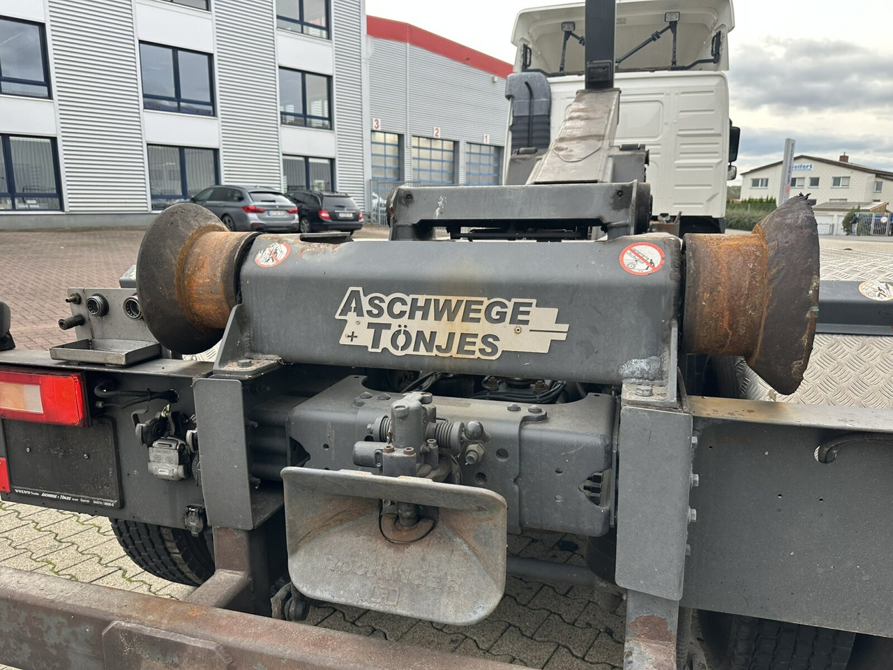 Volvo FM 400 6x4 R FM 400/6x4 R, VDL S-21-6200 4.50 bis 7.00m Container - Autocarro scarrabile: foto 2 Volvo FM 400 6x4 R FM 400/6x4 R, VDL S-21-6200 4.50 bis 7.00m Container - Autocarro scarrabile: foto 2