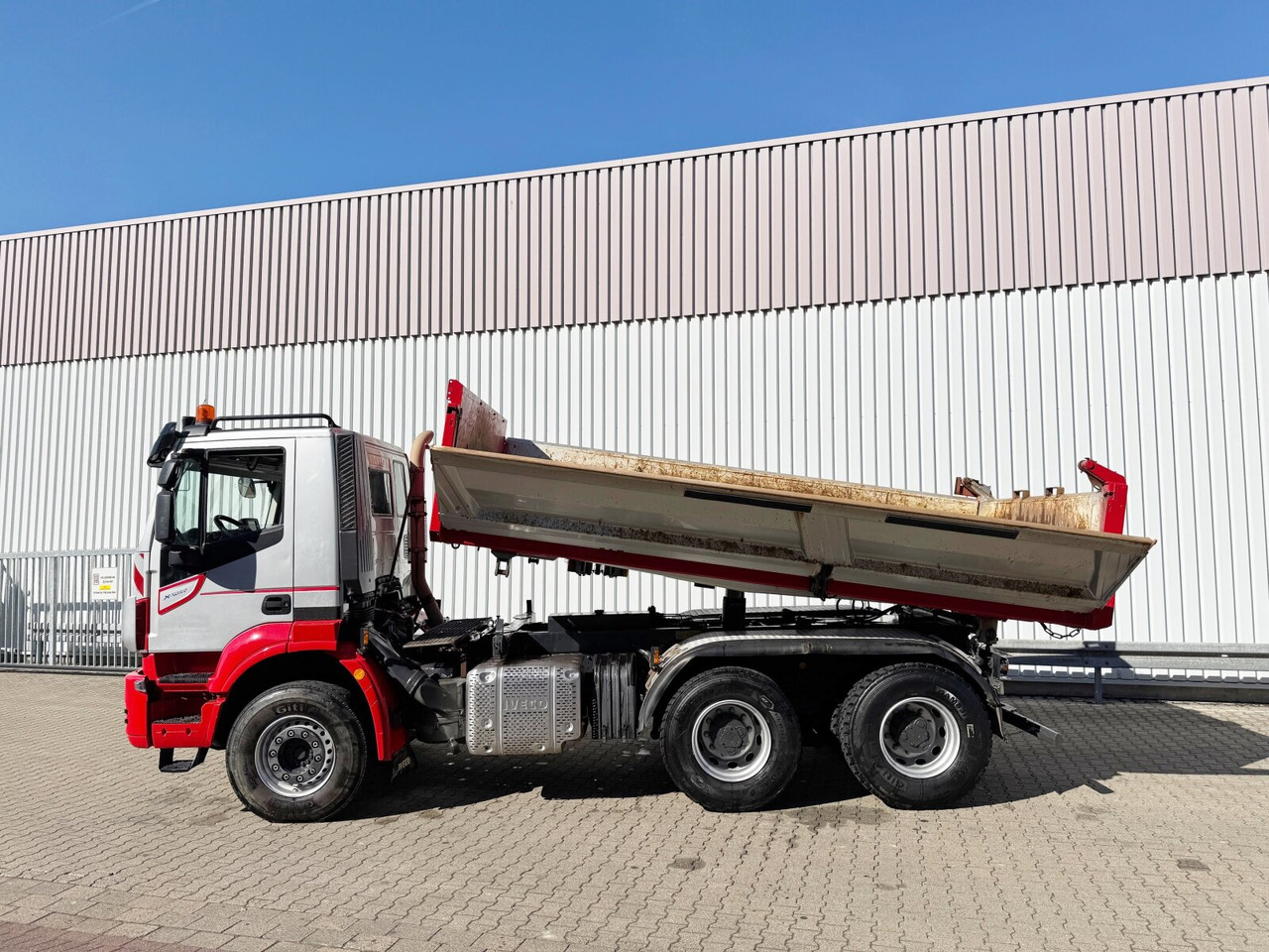 Autocarro ribaltabile X-Way AD260X46Z 6x4 X-Way AD260X46Z 6x4, Bordmatik: foto 15 Autocarro ribaltabile X-Way AD260X46Z 6x4 X-Way AD260X46Z 6x4, Bordmatik: foto 15