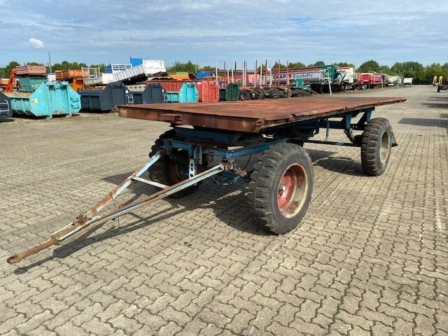 Zahnstangen 2-Seiten-Kipper Zahnstangen 2-Seiten-Kipper - Rimorchio ribaltabile: foto 1 Zahnstangen 2-Seiten-Kipper Zahnstangen 2-Seiten-Kipper - Rimorchio ribaltabile: foto 1