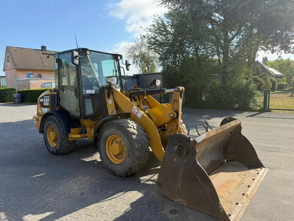 CAT 906M 1831h  - Pala gommata: foto 4 CAT 906M 1831h  - Pala gommata: foto 4