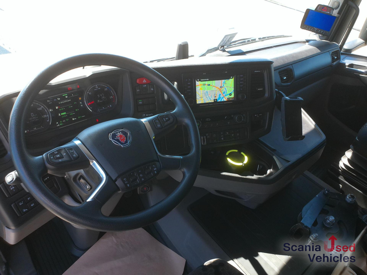 Trattore stradale SCANIA R 450 B6x4NA mit Kran HMF 2320-K-RCS 23mtr.: foto 15