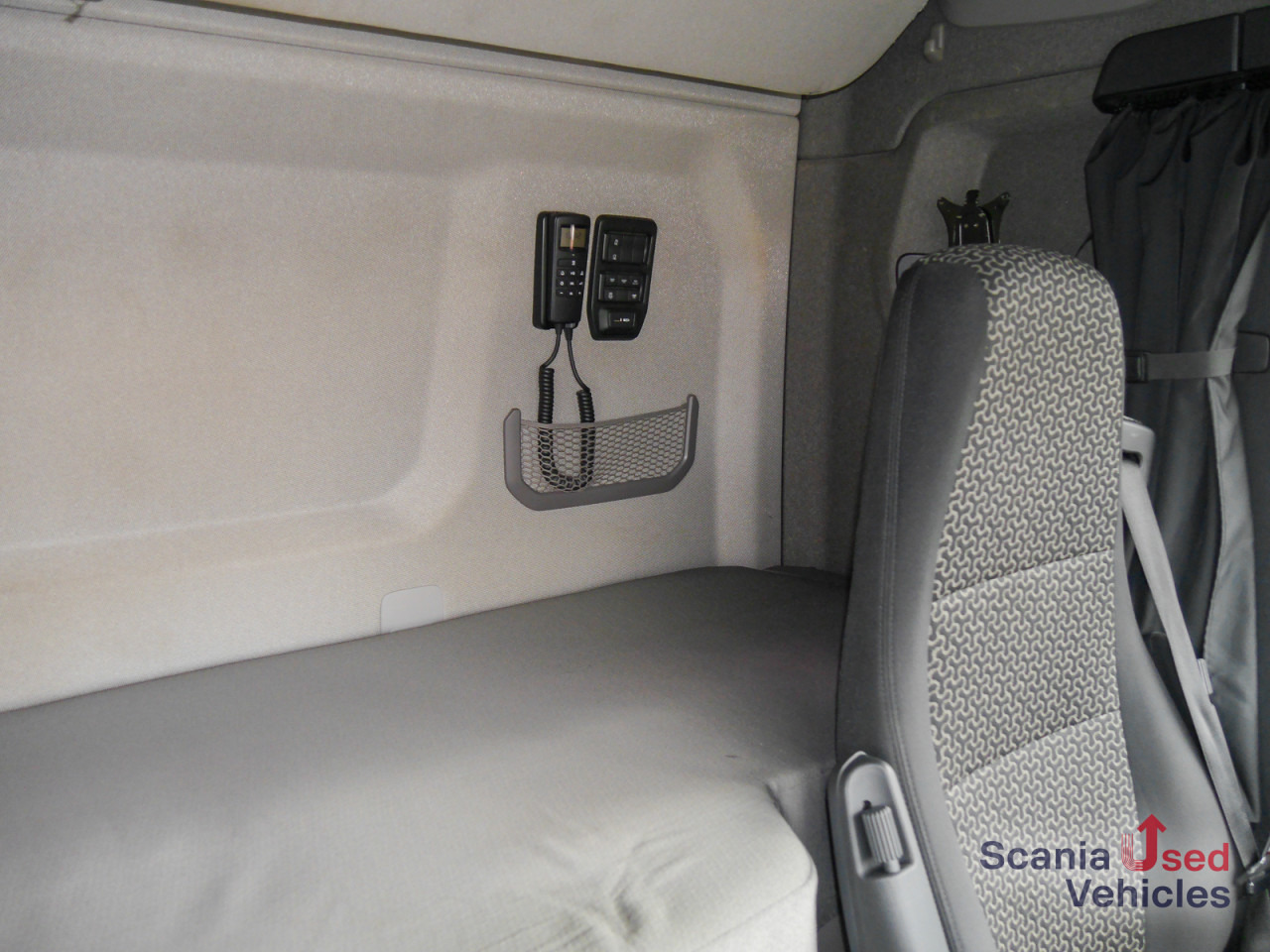 SCANIA R 410 B6x2*4LB Jumbo, Lenkachse, Standklima - Autocarro portacontainer/ Caisse interchangeable: foto 2 SCANIA R 410 B6x2*4LB Jumbo, Lenkachse, Standklima - Autocarro portacontainer/ Caisse interchangeable: foto 2