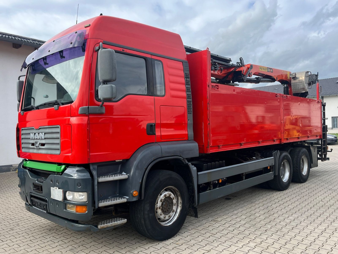 MAN TGA 26.480 mit Palfinger PK 24001L mit Winde - Autocarro con pianale/ Cassone fisso, Camion con gru: foto 1 MAN TGA 26.480 mit Palfinger PK 24001L mit Winde - Autocarro con pianale/ Cassone fisso, Camion con gru: foto 1