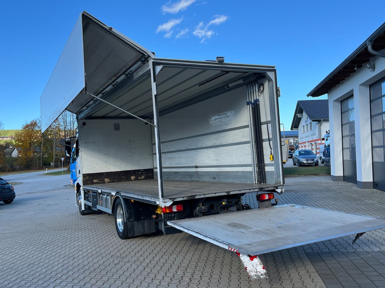 Mercedes-Benz Antos 1836 Klappwand Getränkekoffer beheizt - Autocarro trasporto di bevande: foto 5 Mercedes-Benz Antos 1836 Klappwand Getränkekoffer beheizt - Autocarro trasporto di bevande: foto 5