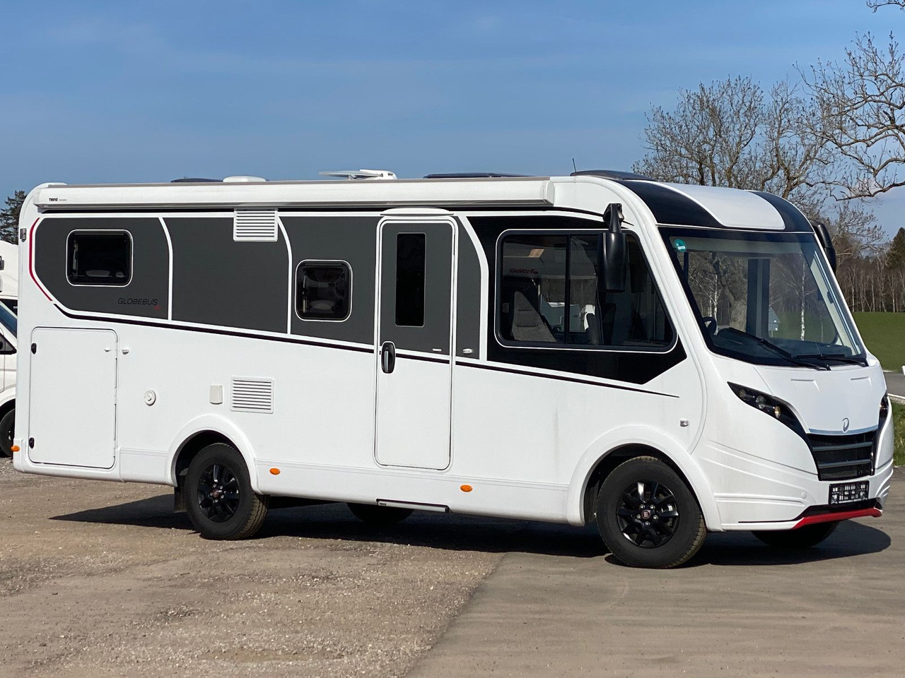 Dethleffs Globebus I 6,Ländbetten, Hubbett,4 personen - Motorhome: foto 2 Dethleffs Globebus I 6,Ländbetten, Hubbett,4 personen - Motorhome: foto 2