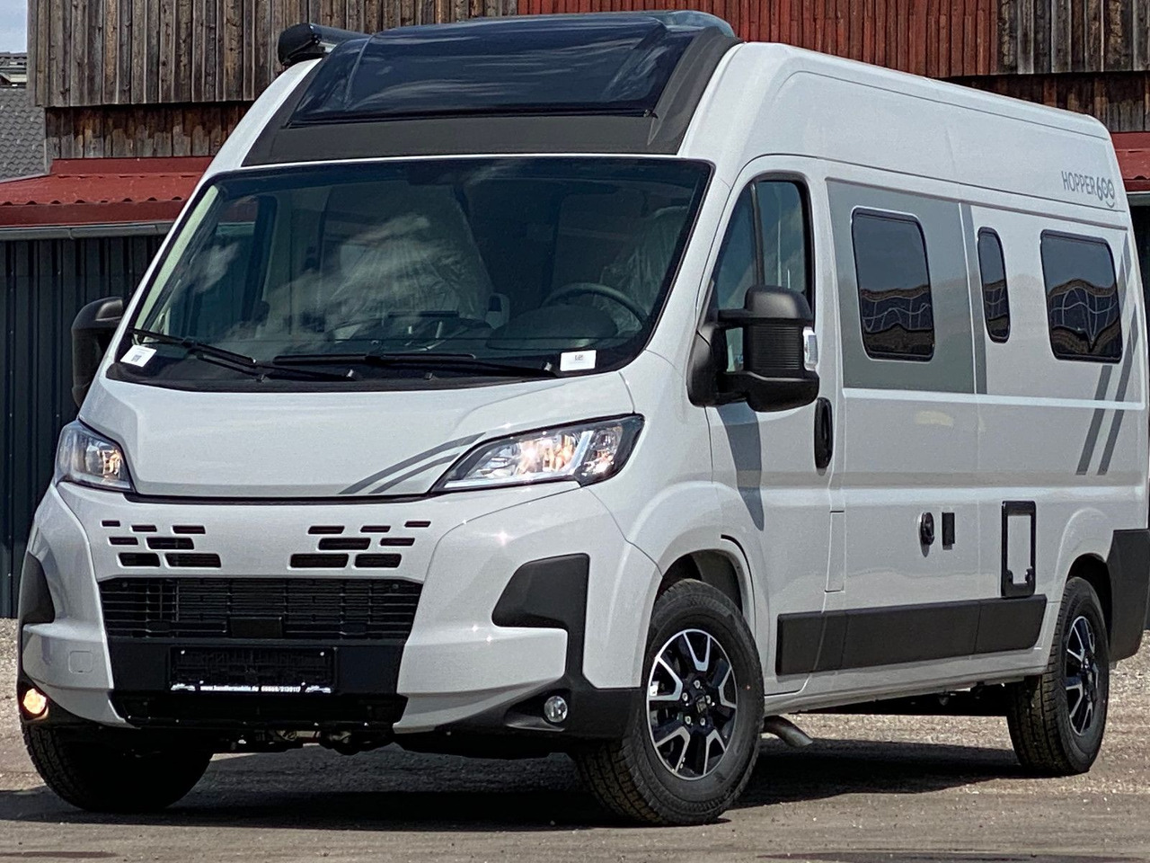 LMC INNOVAN 600 ,Dieselheizung,Modell 25 Skyroof - Furgonato: foto 1 LMC INNOVAN 600 ,Dieselheizung,Modell 25 Skyroof - Furgonato: foto 1