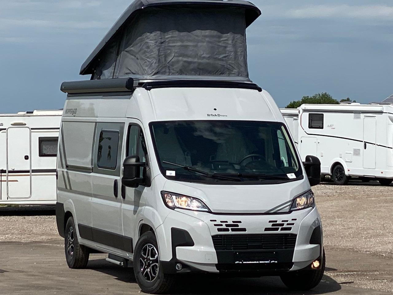 ROADfans Hopper 600 mit Aufstelldach, Automatik, Combi 4D - Furgonato: foto 1 ROADfans Hopper 600 mit Aufstelldach, Automatik, Combi 4D - Furgonato: foto 1