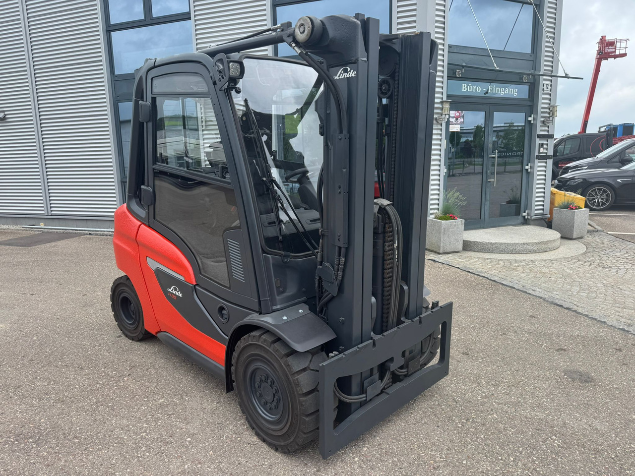 LINDE H35D-01 Triplexmast Diesel Kabine Heizung Klima - Carrello elevatore diesel: foto 4 LINDE H35D-01 Triplexmast Diesel Kabine Heizung Klima - Carrello elevatore diesel: foto 4
