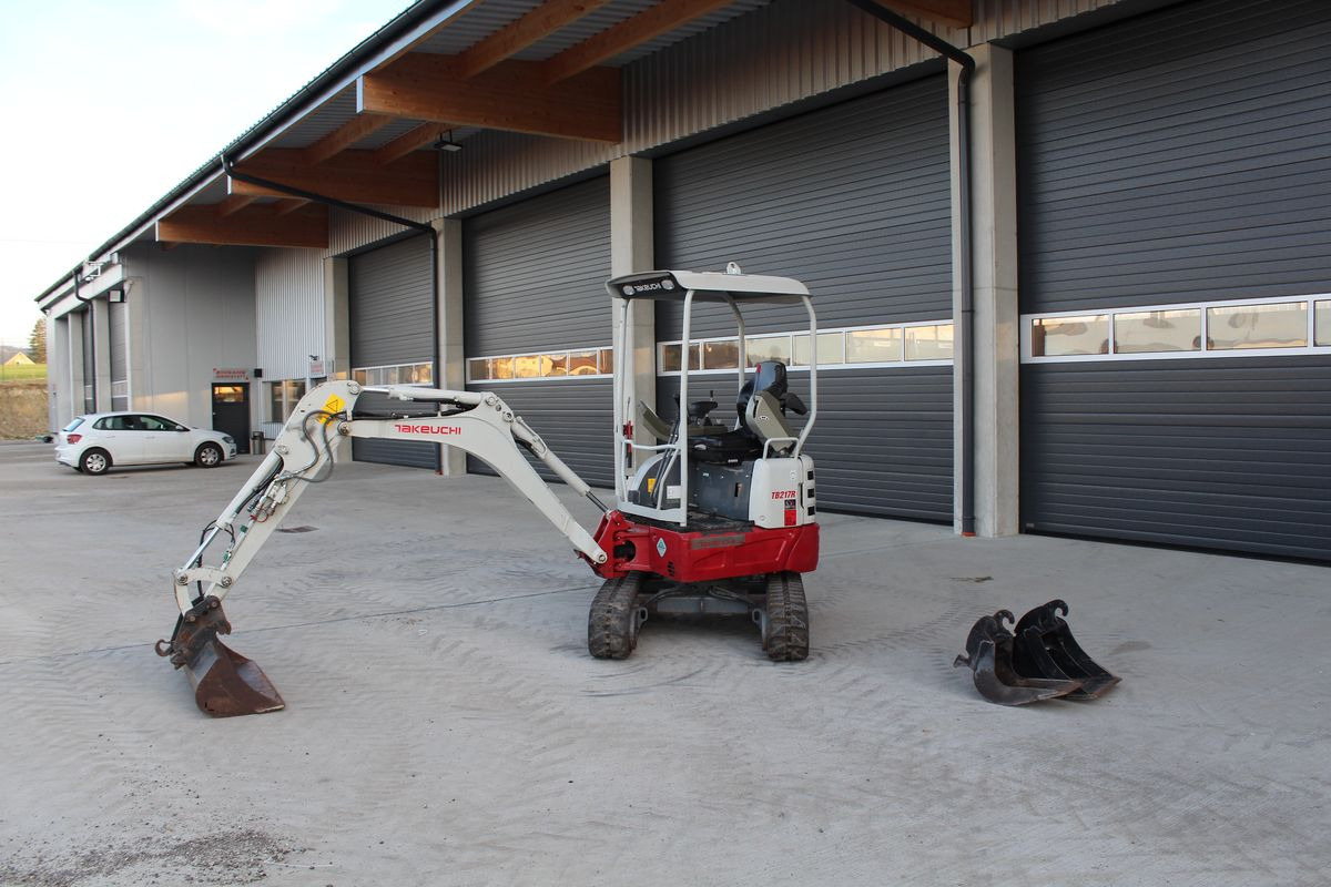 Takeuchi Takeuchi TB 217 R Minibagger - Bagger - Miniescavatore: foto 2 Takeuchi Takeuchi TB 217 R Minibagger - Bagger - Miniescavatore: foto 2