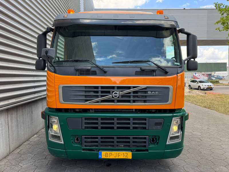 Volvo FM 300 / Machine Transport / Hydraulic Ramp / Klima / TUV:7-2025 / NL Truck - Camion: foto 4 Volvo FM 300 / Machine Transport / Hydraulic Ramp / Klima / TUV:7-2025 / NL Truck - Camion: foto 4