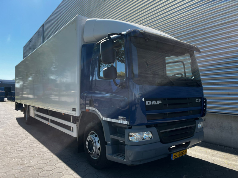 DAF CF 65.250 / EEV / 549.000 KM..!! / Tail Lift / TUV: 11-2025 / NL Truck - Autocarro furgonato: foto 3 DAF CF 65.250 / EEV / 549.000 KM..!! / Tail Lift / TUV: 11-2025 / NL Truck - Autocarro furgonato: foto 3