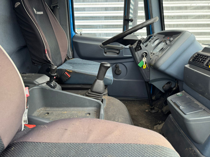 Autocarro trasporto bestiame DAF LF45.130 / Horse Truck / 6 Cilinder / Manual Gearbox / Euro 2 / NL Trucks: foto 8