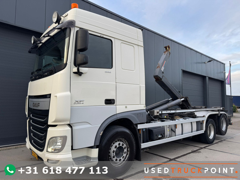 DAF XF 440 SC / 6X2 / VDL Hook / TUV: 6-2026 / NL truck - Autocarro scarrabile: foto 1 DAF XF 440 SC / 6X2 / VDL Hook / TUV: 6-2026 / NL truck - Autocarro scarrabile: foto 1