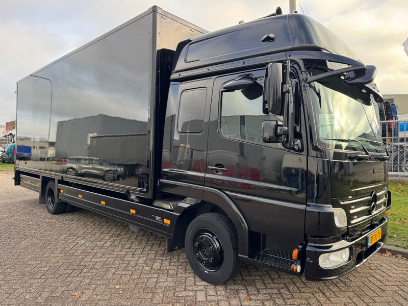 Mercedes-Benz ATEGO 818 / 228.000..KM!! / Sleeping Cab / TUV: 7-2026 / NL Truck - Autocarro furgonato: foto 2 Mercedes-Benz ATEGO 818 / 228.000..KM!! / Sleeping Cab / TUV: 7-2026 / NL Truck - Autocarro furgonato: foto 2